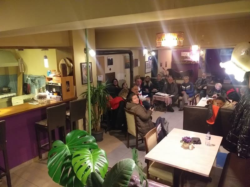 68'ler Cafe - Kadıköy