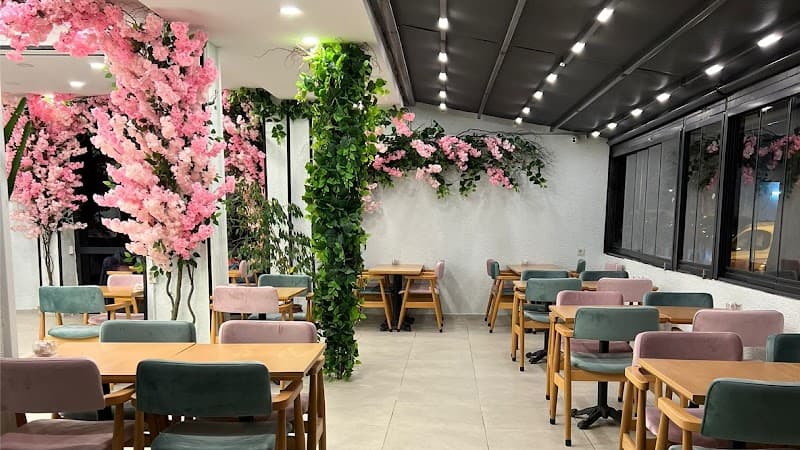 Cafe Tatlışık - Göztepe - Kadıköy