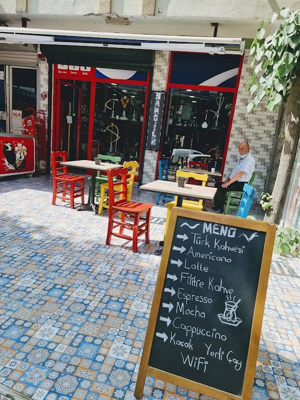 Lisa Tobacco & Coffee Shop ( Tütüncü & Nargileci ) - Kadıköy