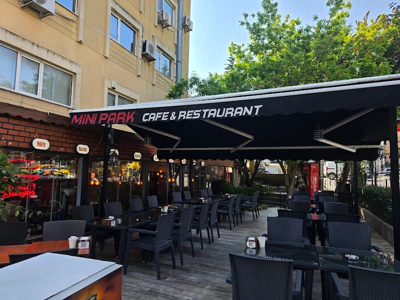 Mini Park Cafe Restoran - Kadıköy